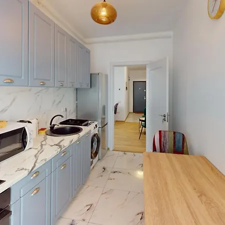 Serenity Retreats Vrt Apartment *
