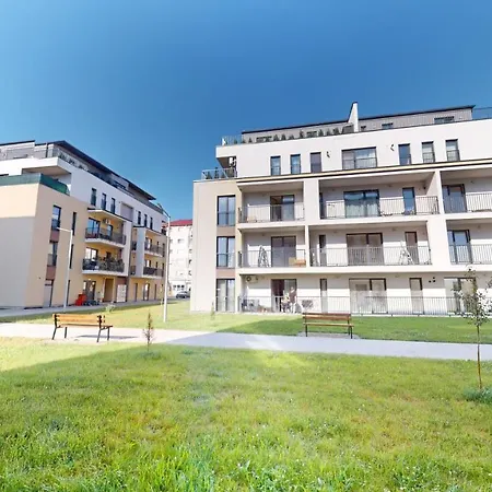 Serenity Retreats Vrt Apartment *